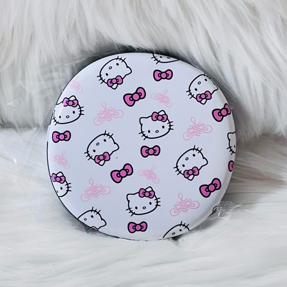 Hello Kitty The Favorites